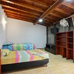 Casa Grande Para Grupos Siete Habitaciones Big House 7 Bedrooms